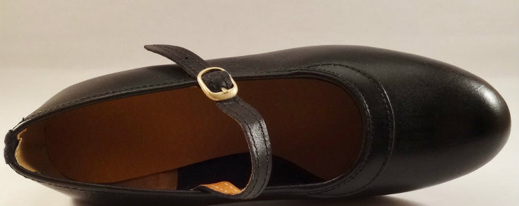 CHAUSSURES FLAMENCO OU SEVILLANE AVEC BRIDES CLOUTEES – Image 5